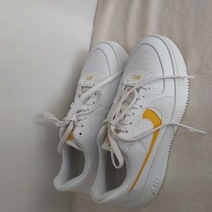 Nike air force 1 PLT. AF. ORM Women's Shoes Size 8 Color White & Yellow